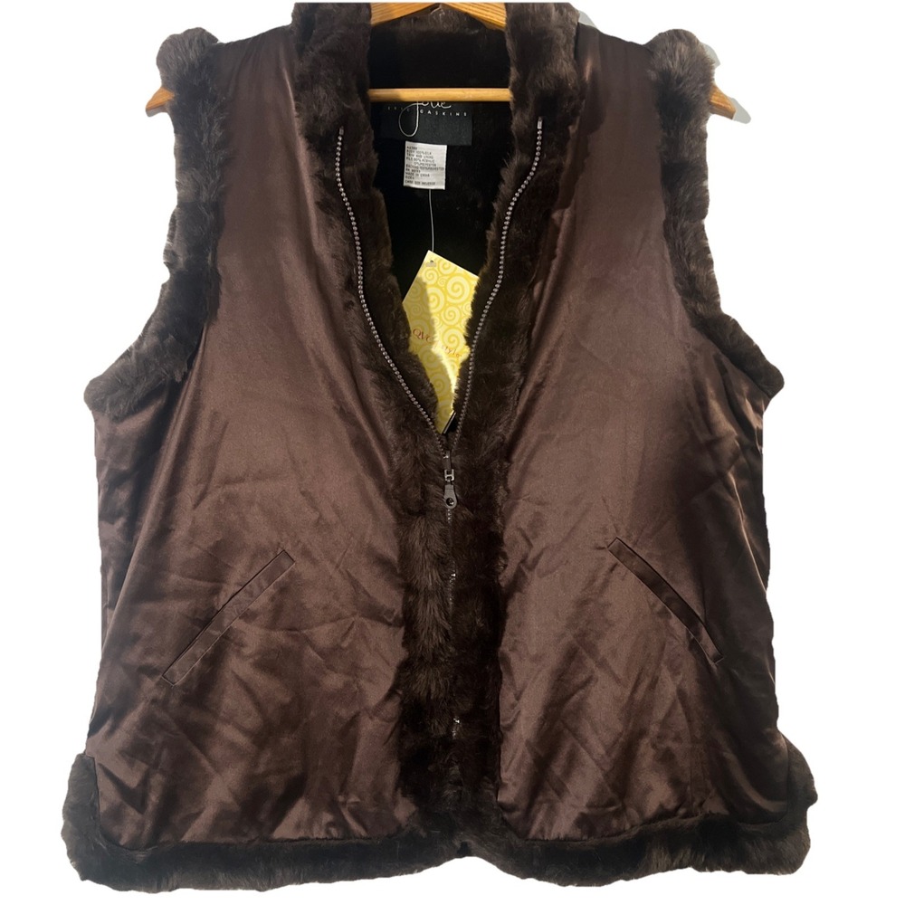 New 100% Silk vest With A Faux Fur Lining Brown Size Large Jolie Eric Gaskins